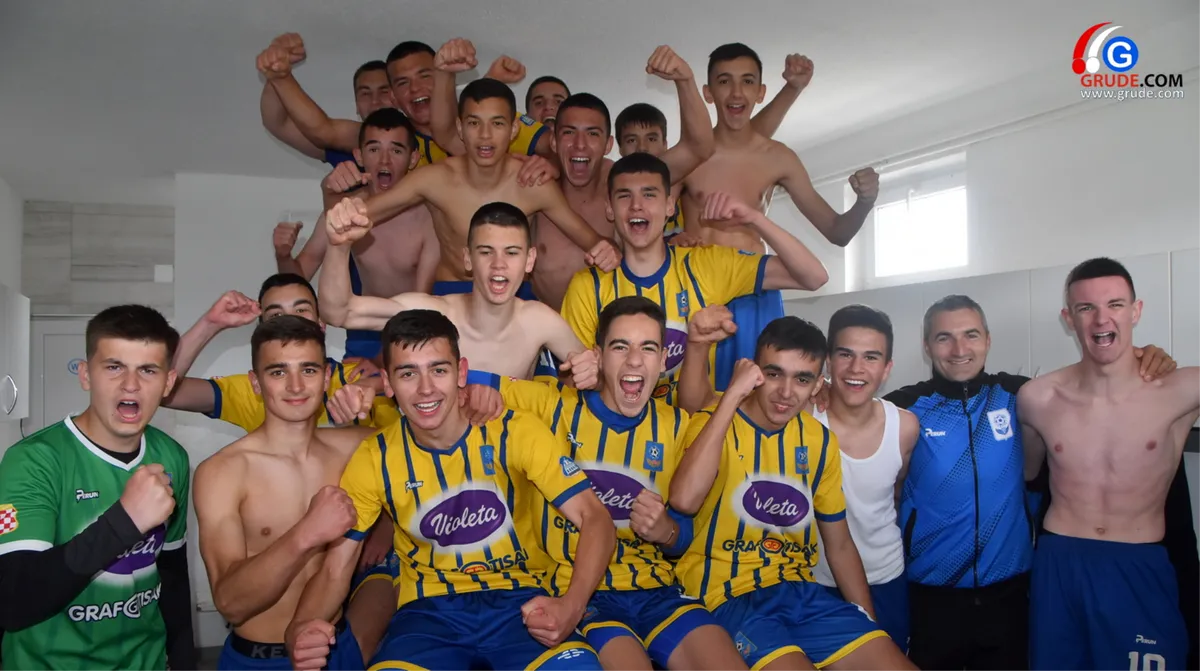 FOTO: GRUDE SLAVILE PROTIV TROGLAVA! Kadeti sa 6 pobjeda u nizu ušli u borbu za vrh!