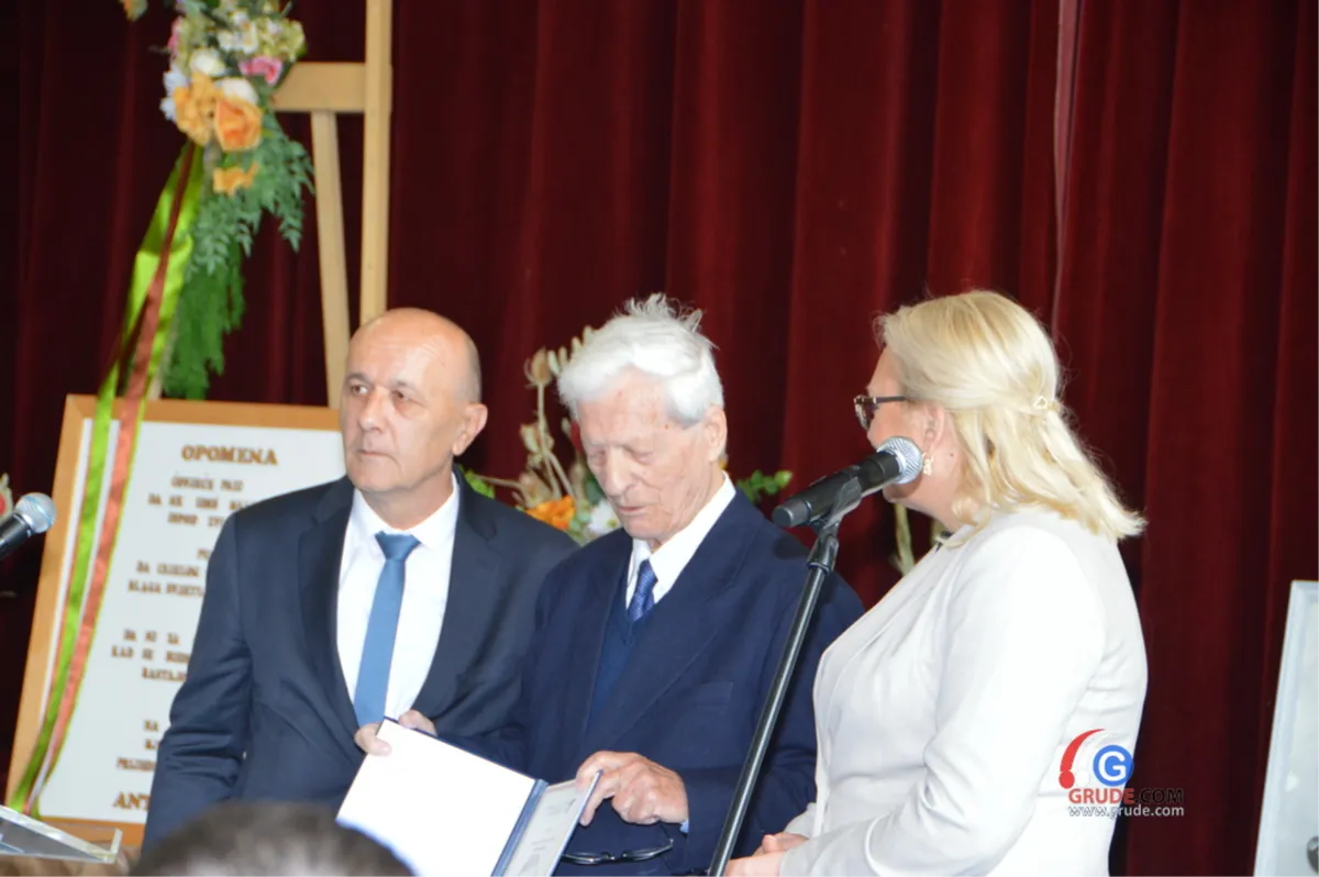 Predsjednica FBiH Lidija Bradara posjetila općinu Grude i zatvorila 61. Šimićeve susrete FOTO 3