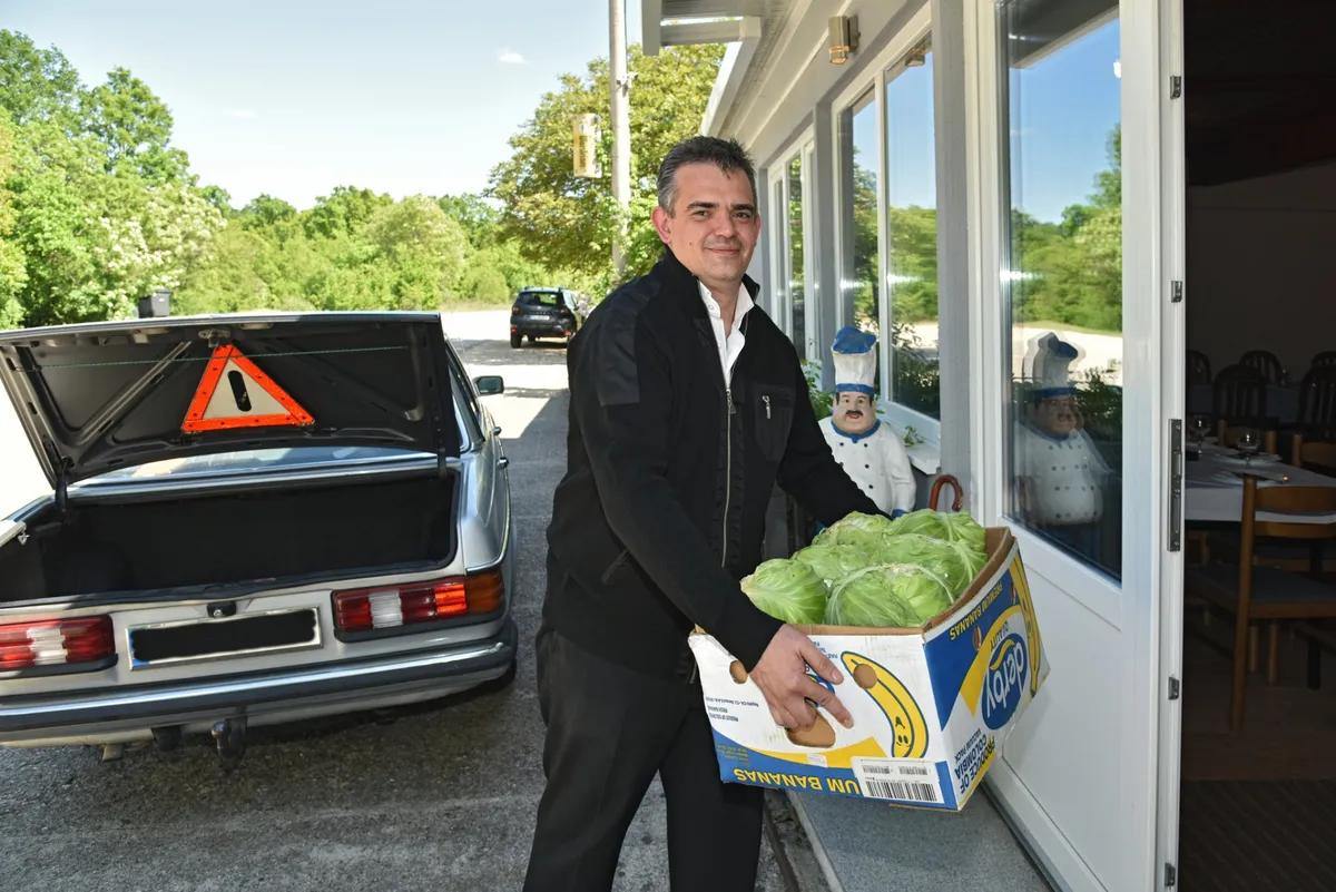Ranko je neprežaljen, ali Mario je pravi nasljednik! U kultni restoran u Tihaljini dolazi se zbog hrane, ali i humora 1