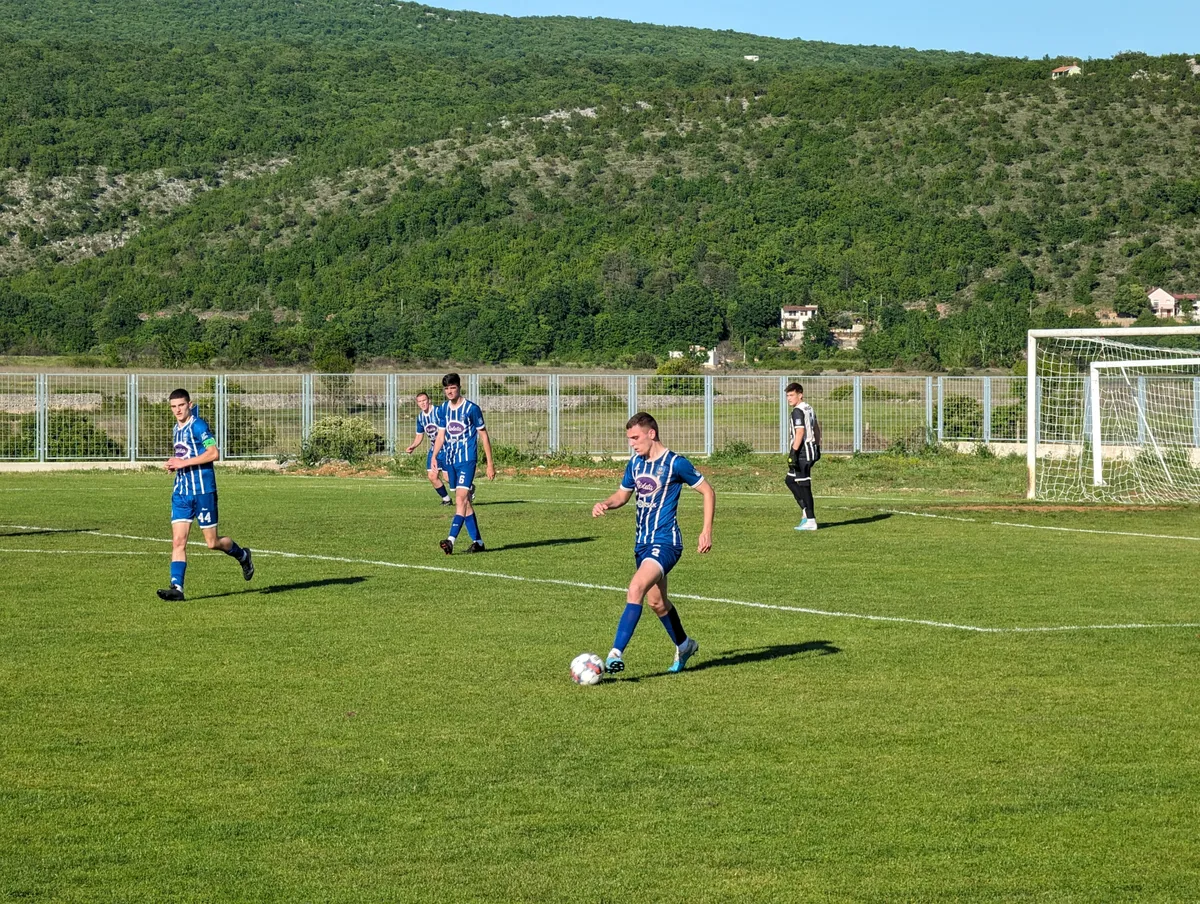 Dvostruko slavlje u HNK Grude! Kadeti i dalje melju, pobijedili i juniori! 8