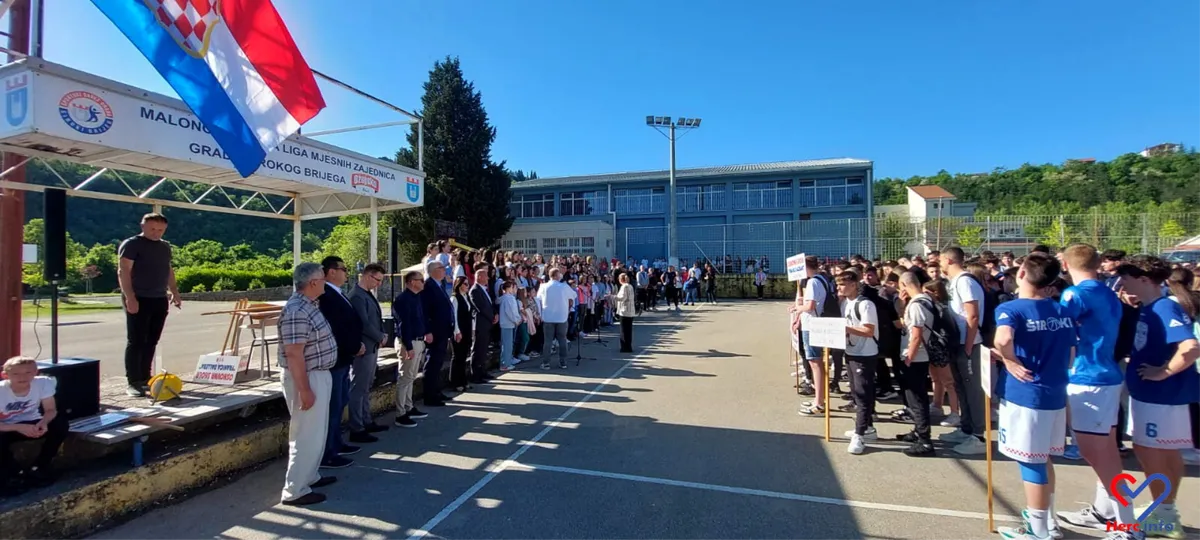 FOTO: Gruđani uspješni na Županijskim igrama! Zlato u nogometu, šahu, rukometu, košarci...