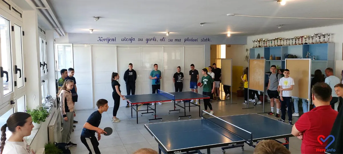 FOTO: Gruđani uspješni na Županijskim igrama! Zlato u nogometu, šahu, rukometu, košarci... 8