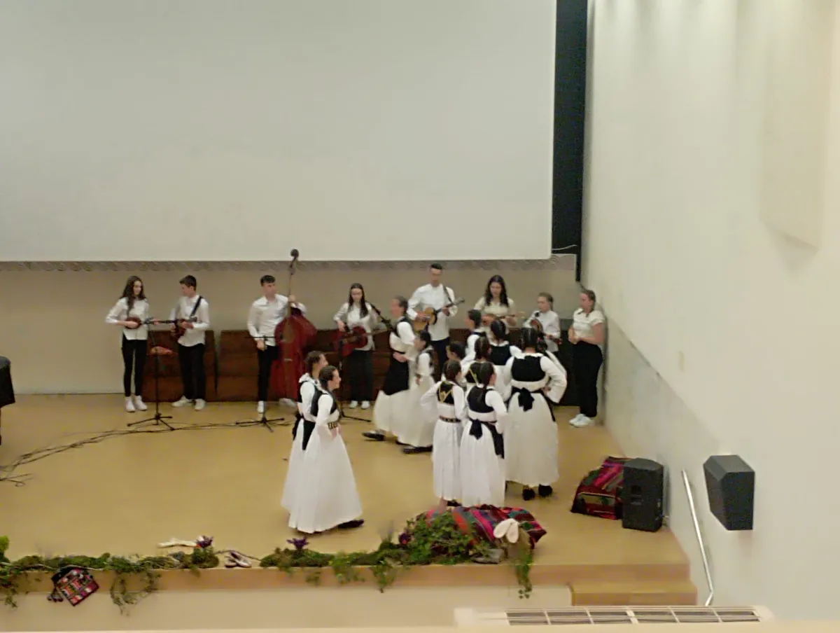 FOTO: U Posušju održana 9. Dječja smotra folklora 'Na Petrovu ognjištu' 9