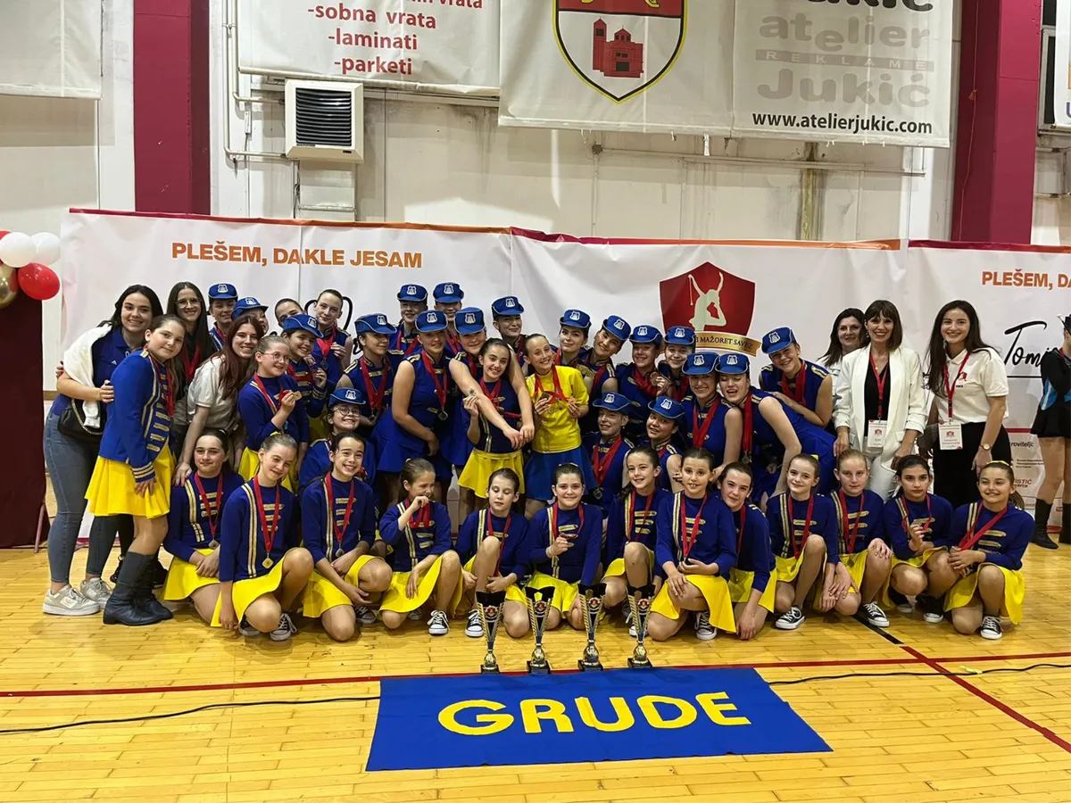 FOTO: Zlato, srebra, bronce za GRUDE! Mažoretkinje izvrsnim nastupila pobrale medalje na VI. Nacionalnom prvenstvu BiH! 1