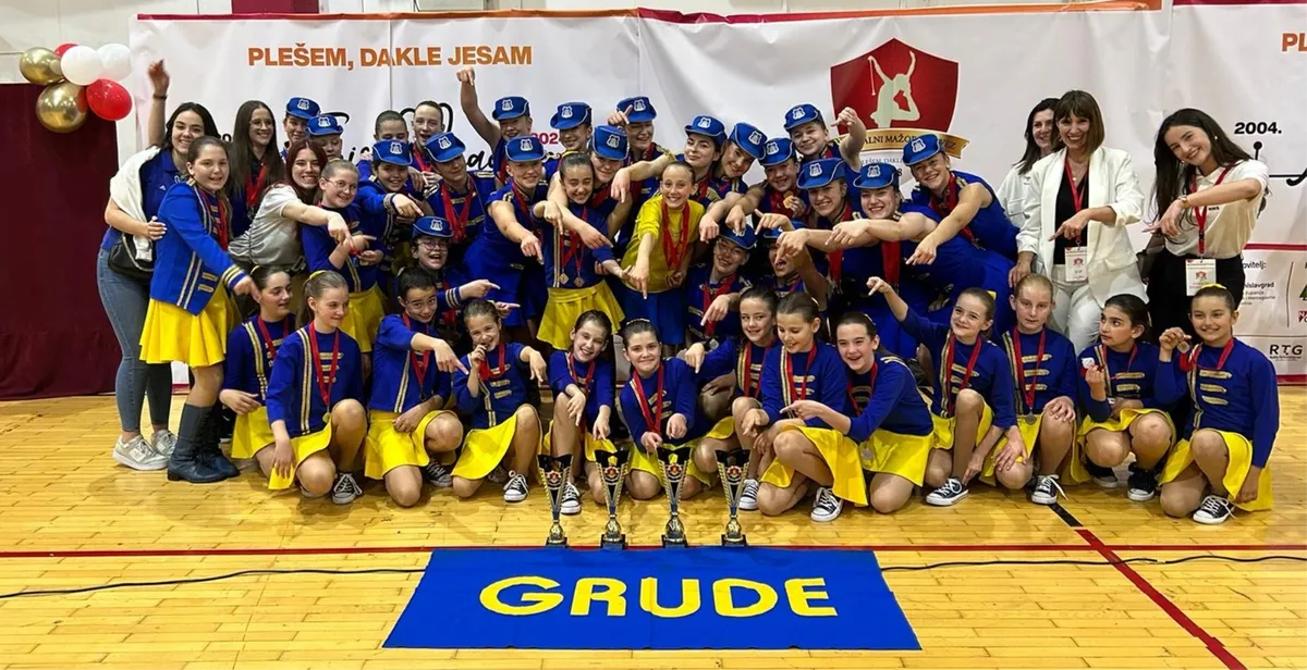 FOTO: Zlato, srebra, bronce za GRUDE! Mažoretkinje izvrsnim nastupila pobrale medalje na VI. Nacionalnom prvenstvu BiH!