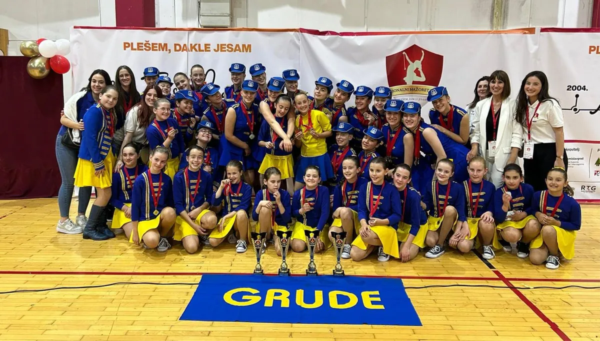 FOTO: Zlato, srebra, bronce za GRUDE! Mažoretkinje izvrsnim nastupila pobrale medalje na VI. Nacionalnom prvenstvu BiH! 4