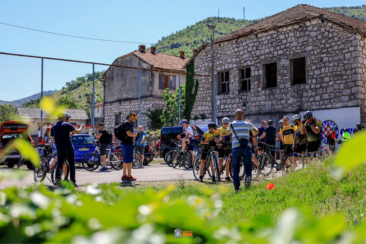 Više od stotinu biciklista na Ćiro biciklijadi od Hutova do Ravnog FOTO 2