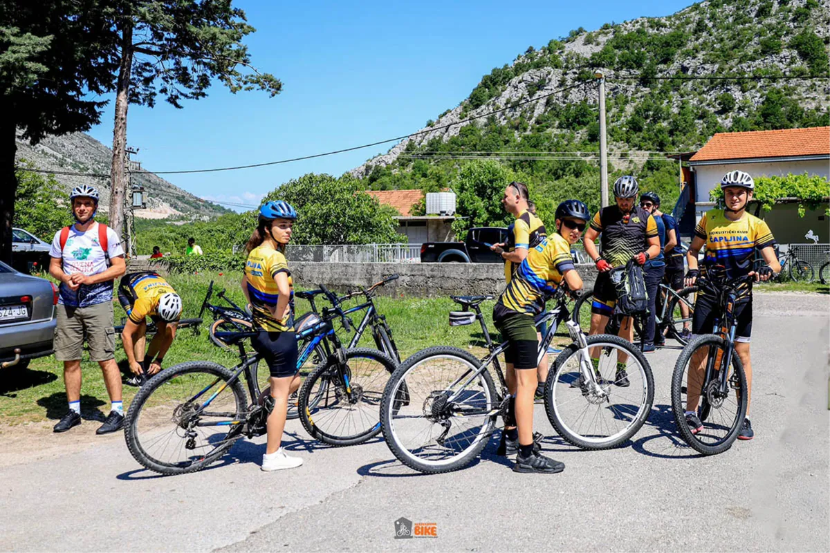 Više od stotinu biciklista na Ćiro biciklijadi od Hutova do Ravnog FOTO 5