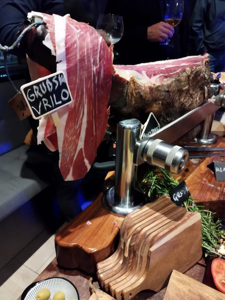 FOTO: Povratak Gruđana u Zagreb! Na 'probno' druženje svi došli, sela se ujedinila, najavljen veliki skup 9