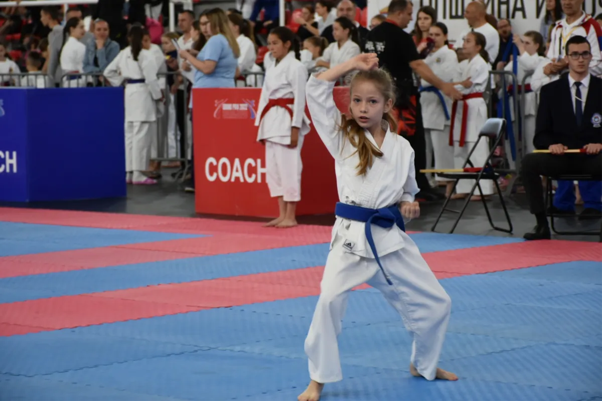 Nika Leonarda Andrijanić zlatna na Međunarodnom karate turniru ''Slavija open'' FOTO 4