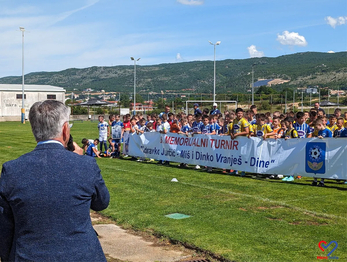 FOTO: Memorijalni turnir u čast Miša i Dine okupio u Grudama stotine djece iz BiH, Dalmacije... 20