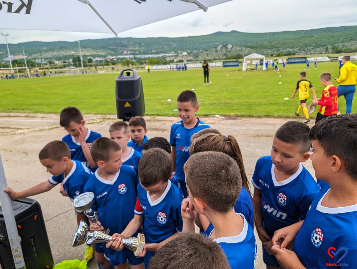 FOTO: Nebo je zaplakalo od ponosa! Memorijal Miš i Dine 8. put ispunio očekivanja! Posušju dvostruka kruna 33