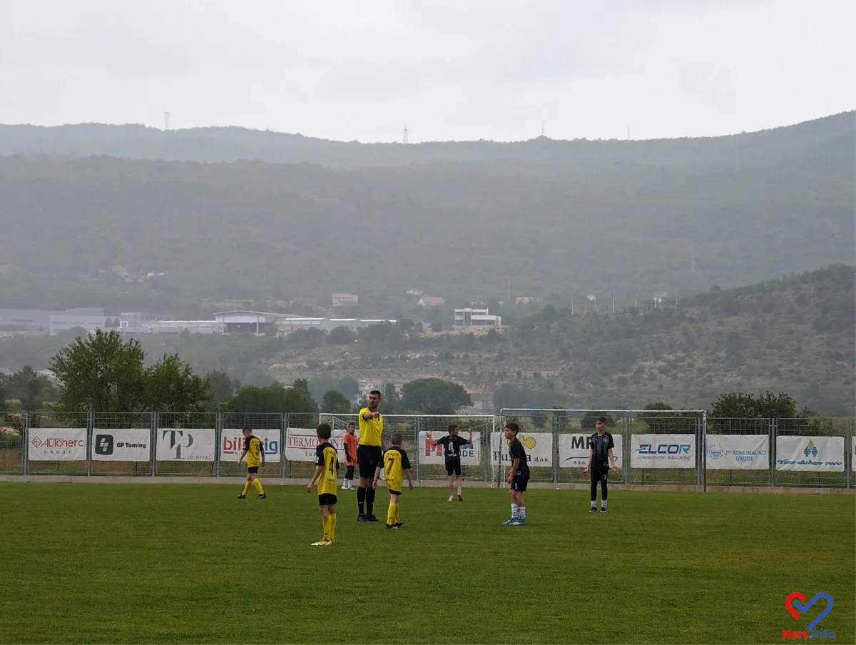 FOTO: Nebo je zaplakalo od ponosa! Memorijal Miš i Dine 8. put ispunio očekivanja! Posušju dvostruka kruna 37