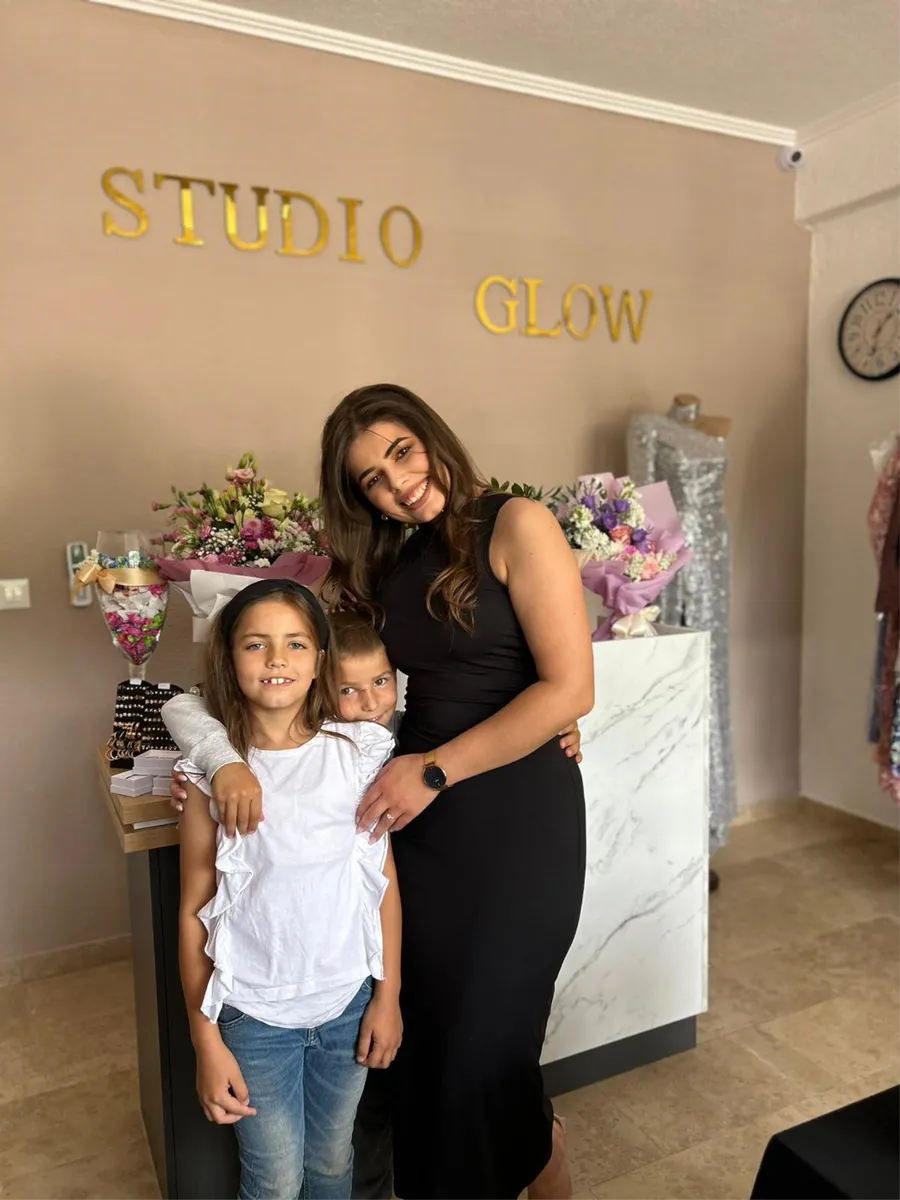 FOTO/VIDEO: Ljubica Ančić otvorila Studio Glow u Posušju! Haljine, torbice, nakit... ostavljaju bez daha  1