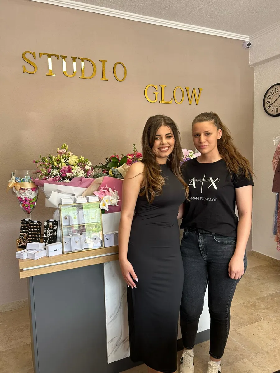 FOTO/VIDEO: Ljubica Ančić otvorila Studio Glow u Posušju! Haljine, torbice, nakit... ostavljaju bez daha  28