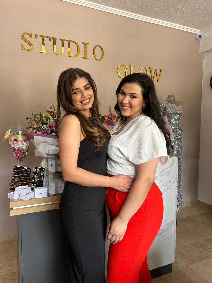 FOTO/VIDEO: Ljubica Ančić otvorila Studio Glow u Posušju! Haljine, torbice, nakit... ostavljaju bez daha  30