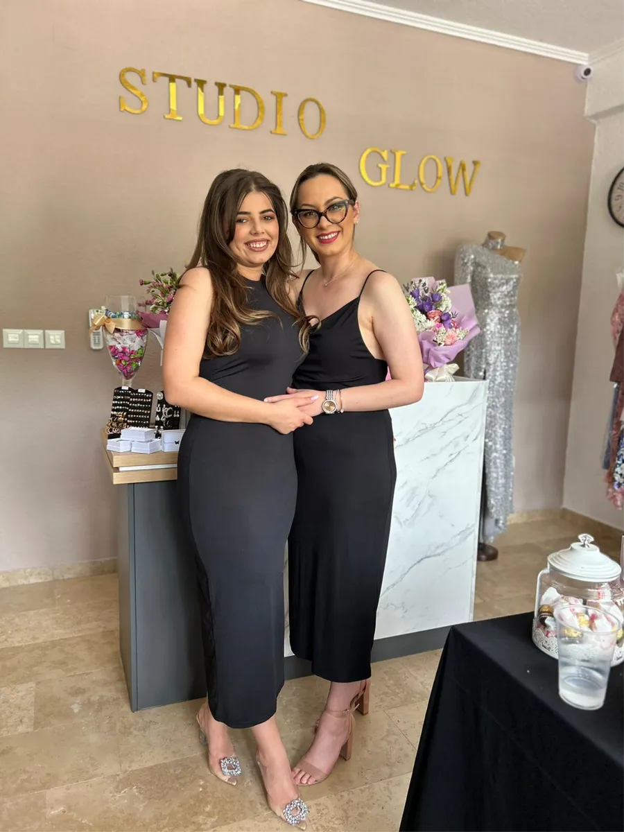 FOTO/VIDEO: Ljubica Ančić otvorila Studio Glow u Posušju! Haljine, torbice, nakit... ostavljaju bez daha  31