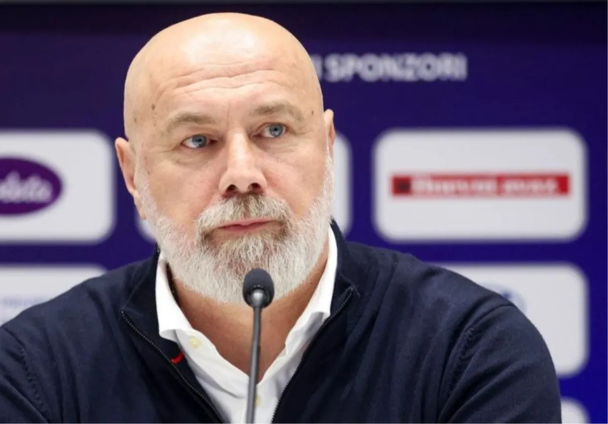 Barbarezu pozlilo! Trener BiH hitno prebačen na preglede
