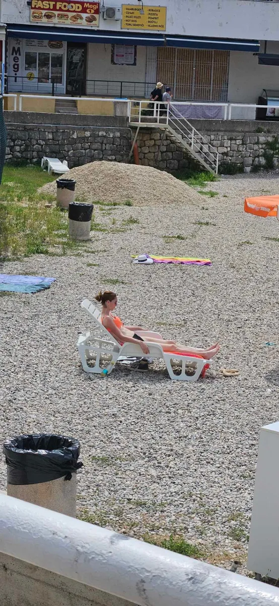 FOTO: U Neumu je ljeto već počelo! Hercegovački biser 70 posto jeftiniji, a izgleda i privlačniji od konkurencije 5