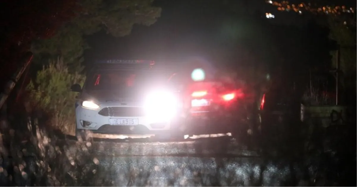 Obitelj se zaustavila uz cestu da provjeri kvar na autu, došlo do eksplozije koja je završila tragedijom