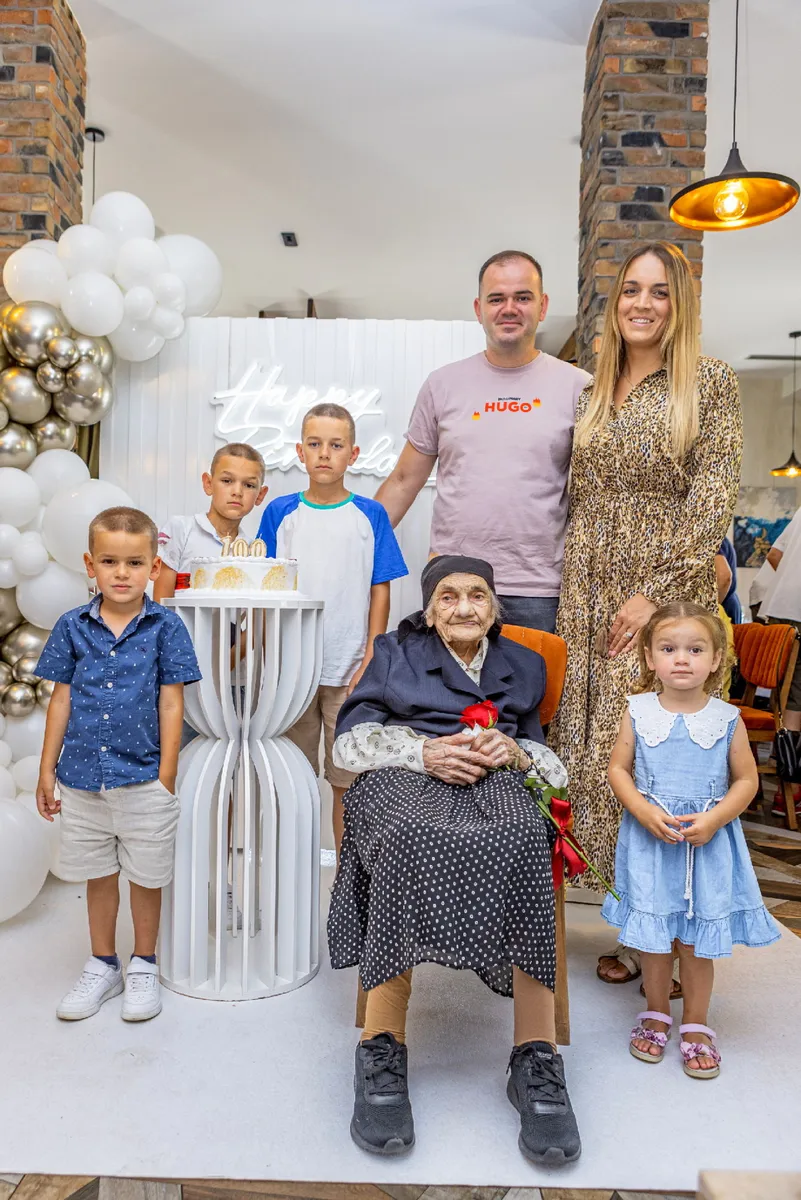 FOTO: Anđa Leko proslavila stoti rođendan! Molitva i rad obilježili su njen život 12