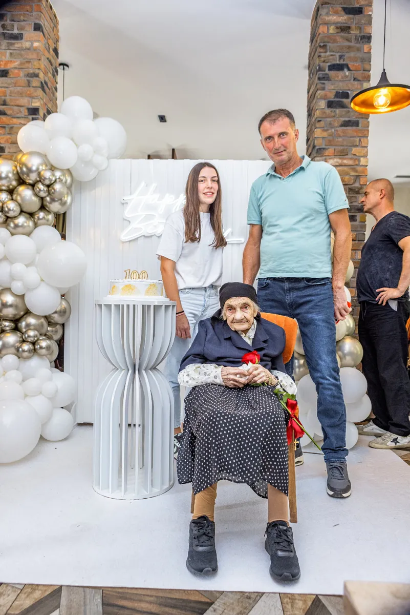FOTO: Anđa Leko proslavila stoti rođendan! Molitva i rad obilježili su njen život 15