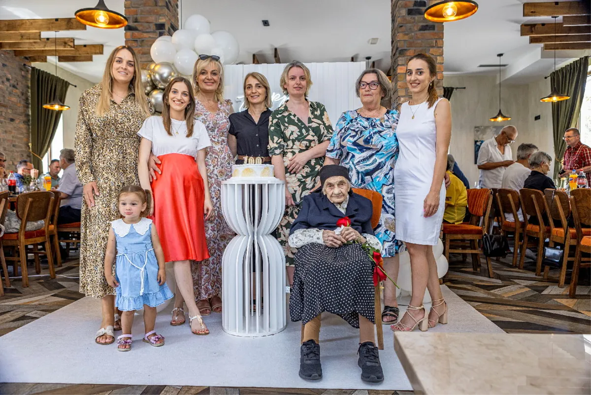 FOTO: Anđa Leko proslavila stoti rođendan! Molitva i rad obilježili su njen život 18