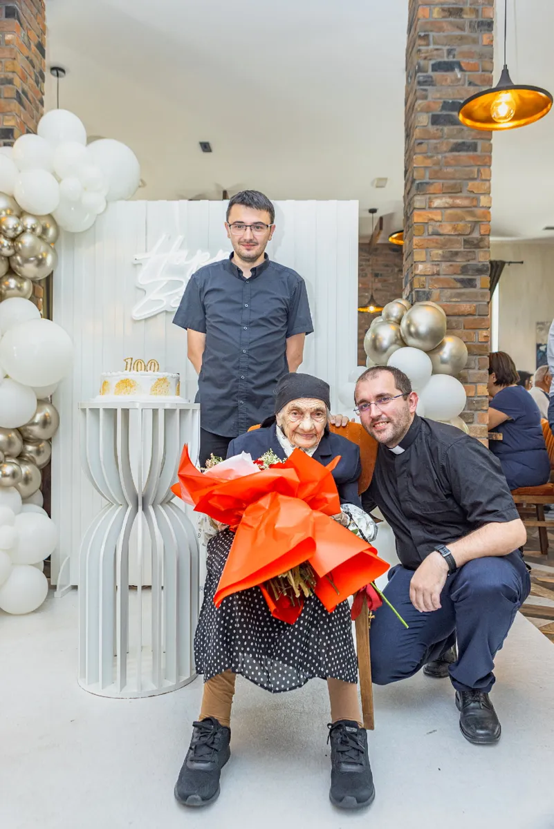FOTO: Anđa Leko proslavila stoti rođendan! Molitva i rad obilježili su njen život 38