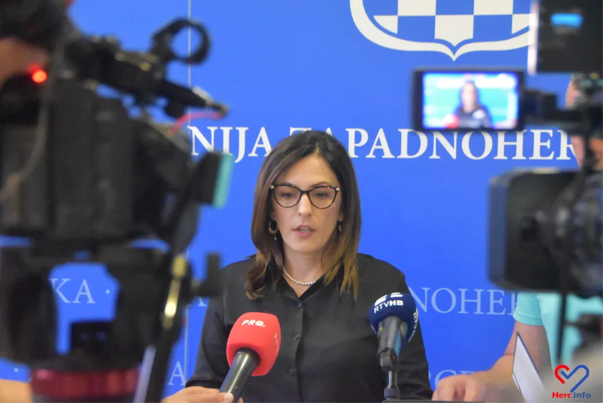Pet milijuna maraka za škole u ZHŽ-u!