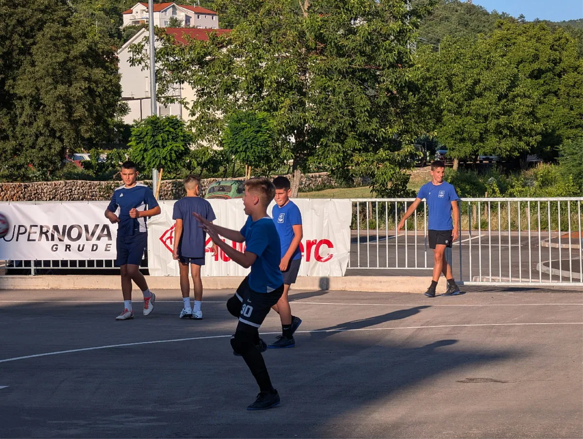 FOTO: POČELO 4. GRUDSKO LJETO! Grudski hakleri otvorili turnir na najbolji mogući način 1
