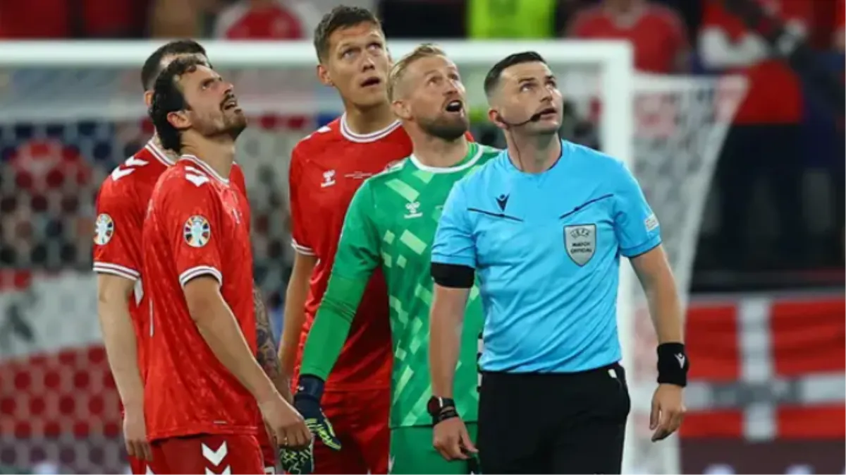 Drama na utakmici Njemačke i Danske: Specijalci upali zbog napadača!