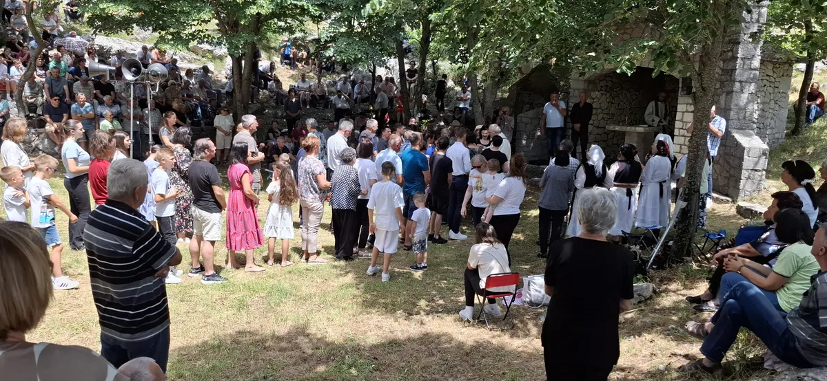 Na Misištu na Bilima služena sveta misa FOTO 9