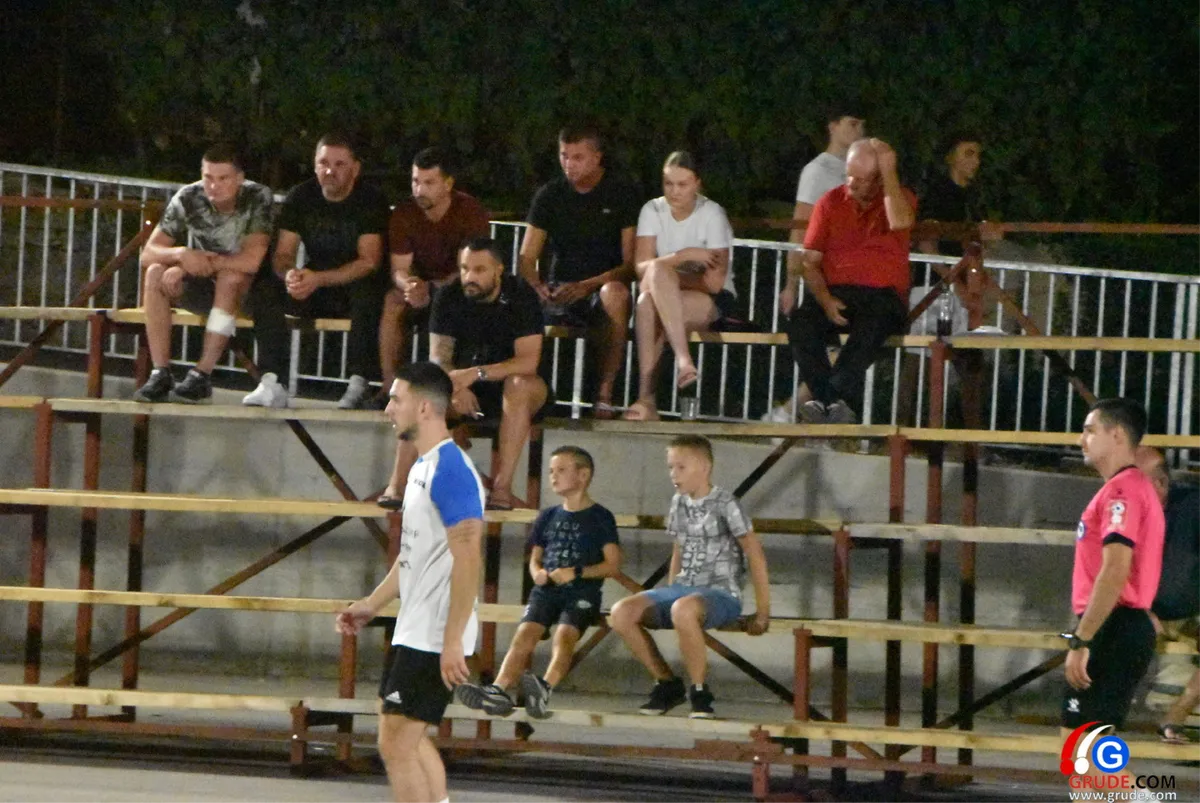 FOTO: Slavlje Drinovaca i Pešije za kraj natjecanja po skupinama! Večeras nokaut faza i 4 poslastice koje će odrediti sudionike završne večeri 10