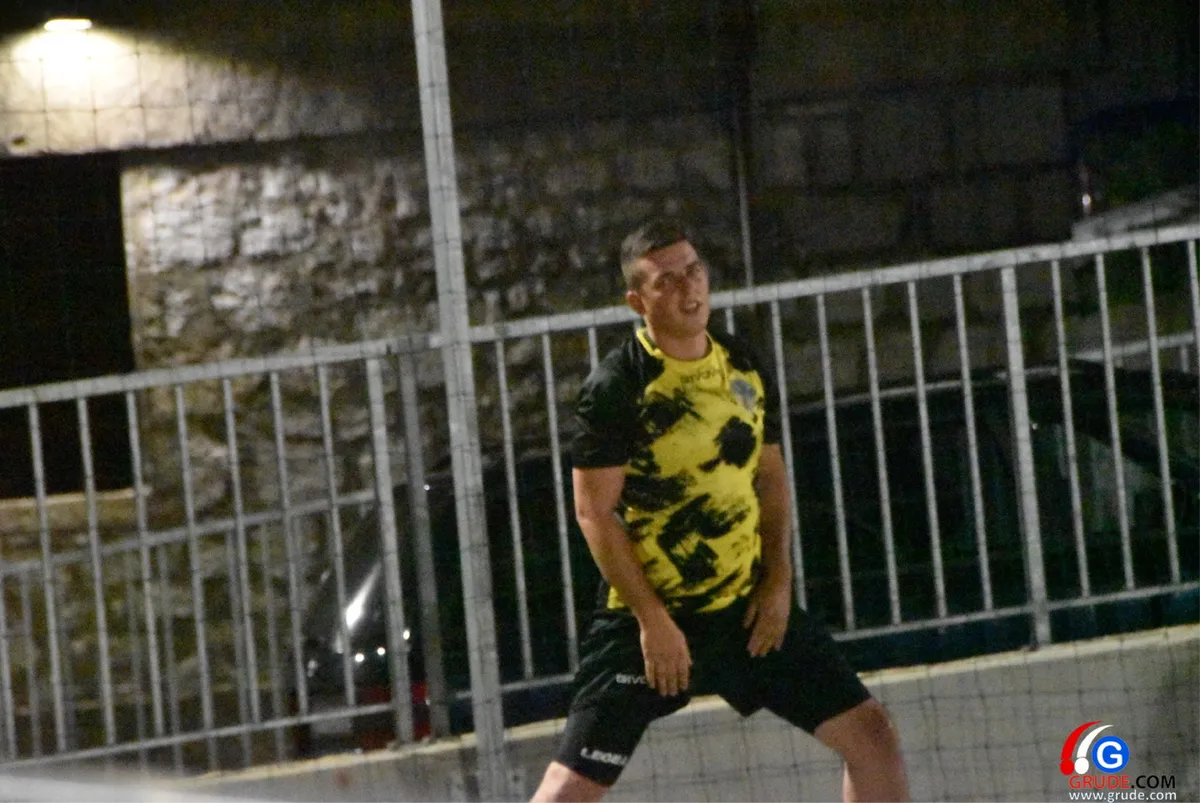 FOTO: Slavlje Drinovaca i Pešije za kraj natjecanja po skupinama! Večeras nokaut faza i 4 poslastice koje će odrediti sudionike završne večeri 18