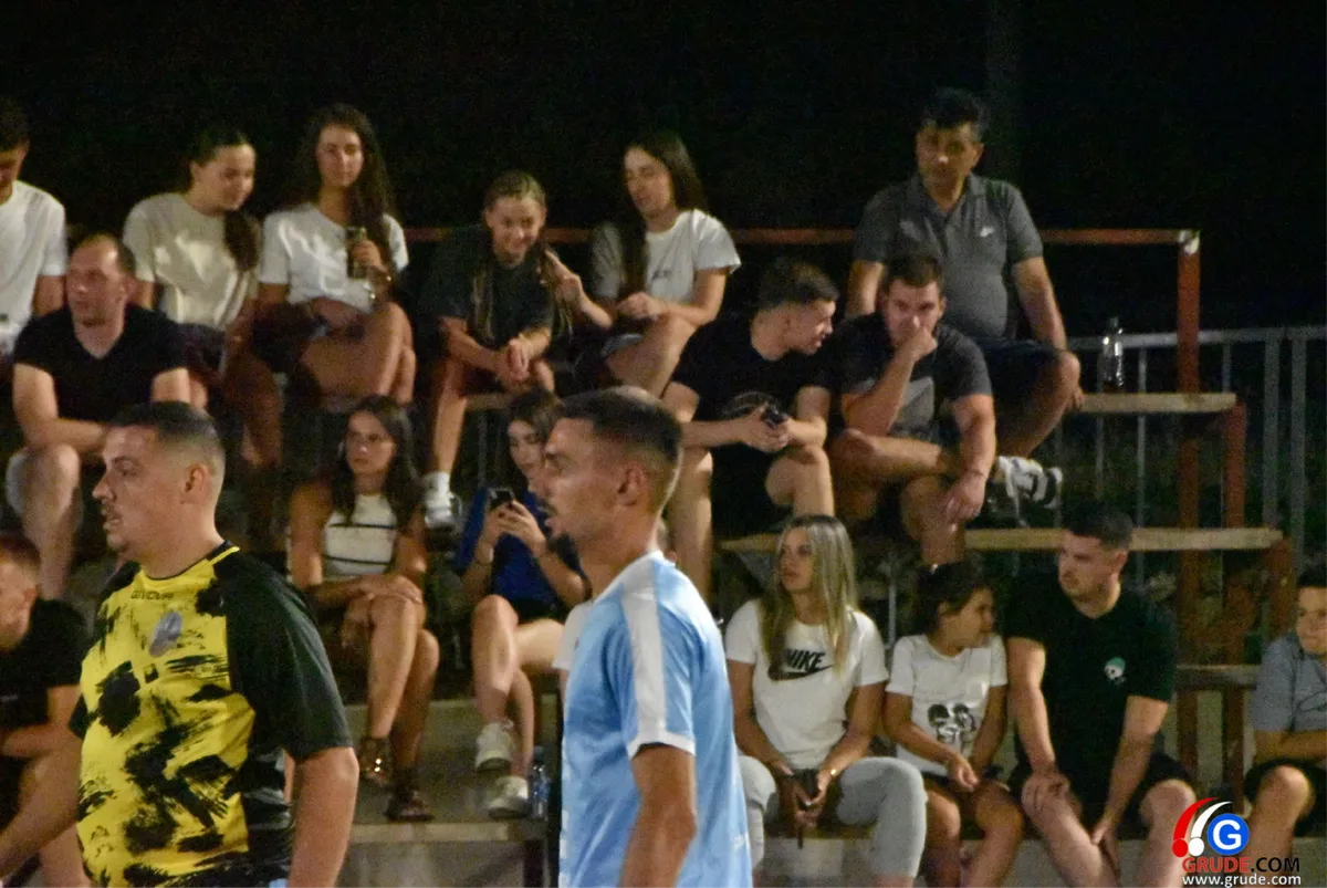 FOTO: Slavlje Drinovaca i Pešije za kraj natjecanja po skupinama! Večeras nokaut faza i 4 poslastice koje će odrediti sudionike završne večeri 27
