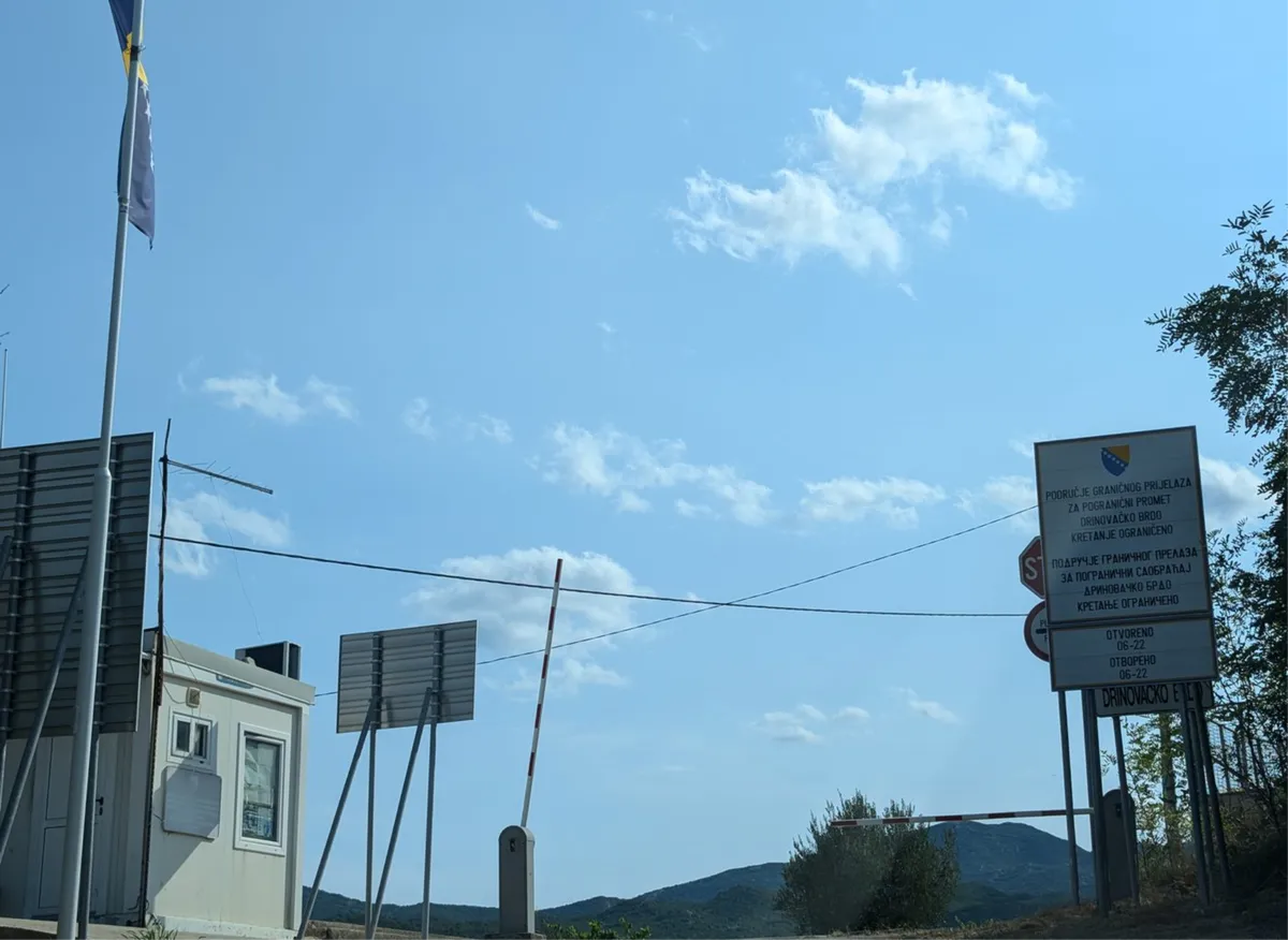 Reportaža iz Drinovaca i s Drinovačkog Brda, s granice prepune živopisnih likova i raznih dogodovština 8