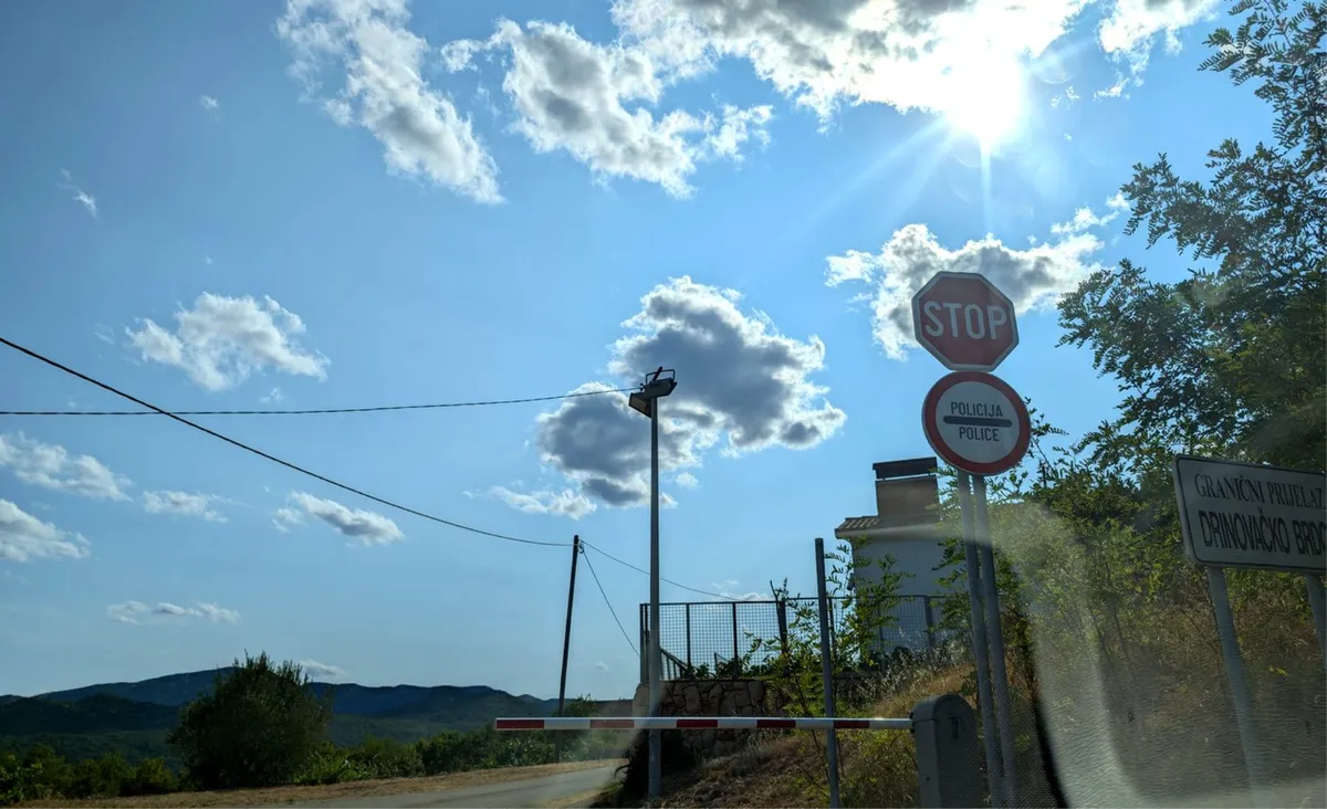 Reportaža iz Drinovaca i s Drinovačkog Brda, s granice prepune živopisnih likova i raznih dogodovština 9