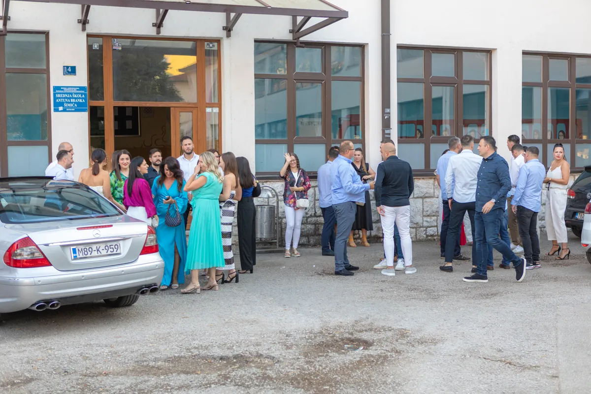 FOTO - 37. generacija Srednje škole A. B. Šimića Grude proslavila 20. obljetnicu mature 1