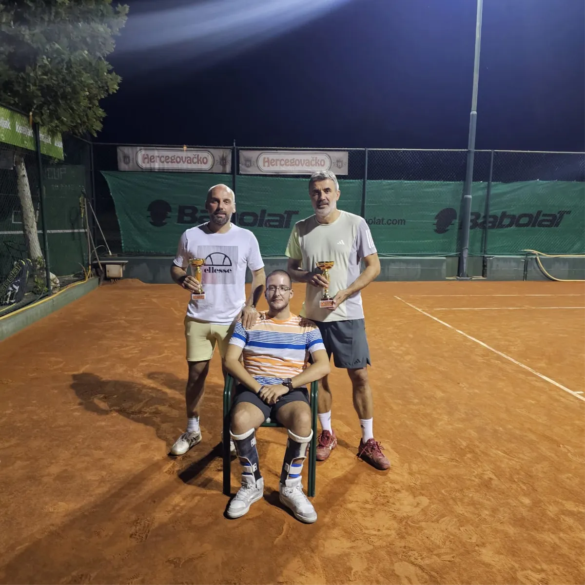 FOTO - Završen 12. LOVRIN CUP 2024. u organizaciji TK Grude! Bivši trener Dinama Zoran Mamić slavio u paru s Brkićem 8