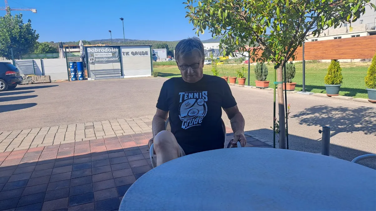 FOTO - Završen 12. LOVRIN CUP 2024. u organizaciji TK Grude! Bivši trener Dinama Zoran Mamić slavio u paru s Brkićem 3