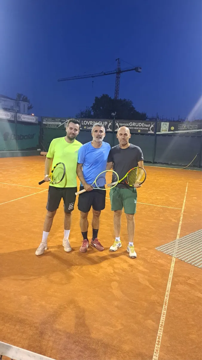 FOTO - Završen 12. LOVRIN CUP 2024. u organizaciji TK Grude! Bivši trener Dinama Zoran Mamić slavio u paru s Brkićem 1