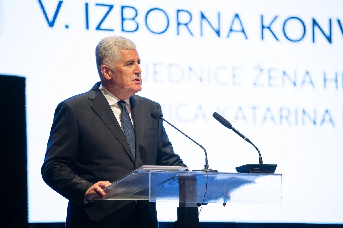 Ana Andrić predsjednica, Daniela Perić zamjenica predsjednice Zajednice žena HDZ-a BiH ''Kraljica Katarina Kosača'' 7