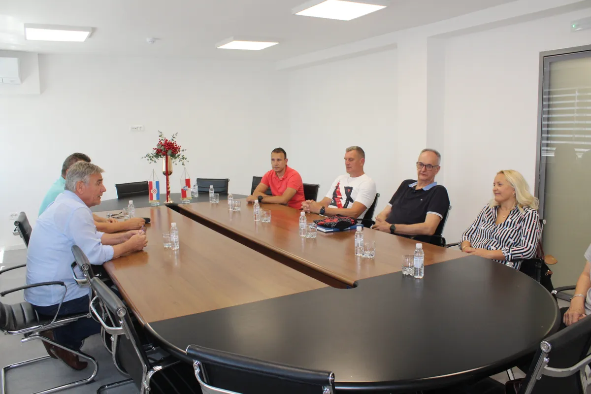U Općini Grude upriličen prijam za organizatore i sudionike 7. festivala rukometa – Grude 2024.