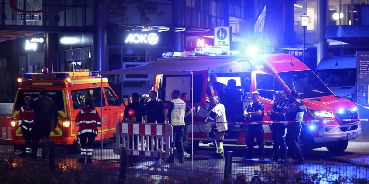 Priveden 15-godišnjak zbog terorističkog napada u Njemačkoj, ubijene su 3 osobe, još troje ih se bori za život