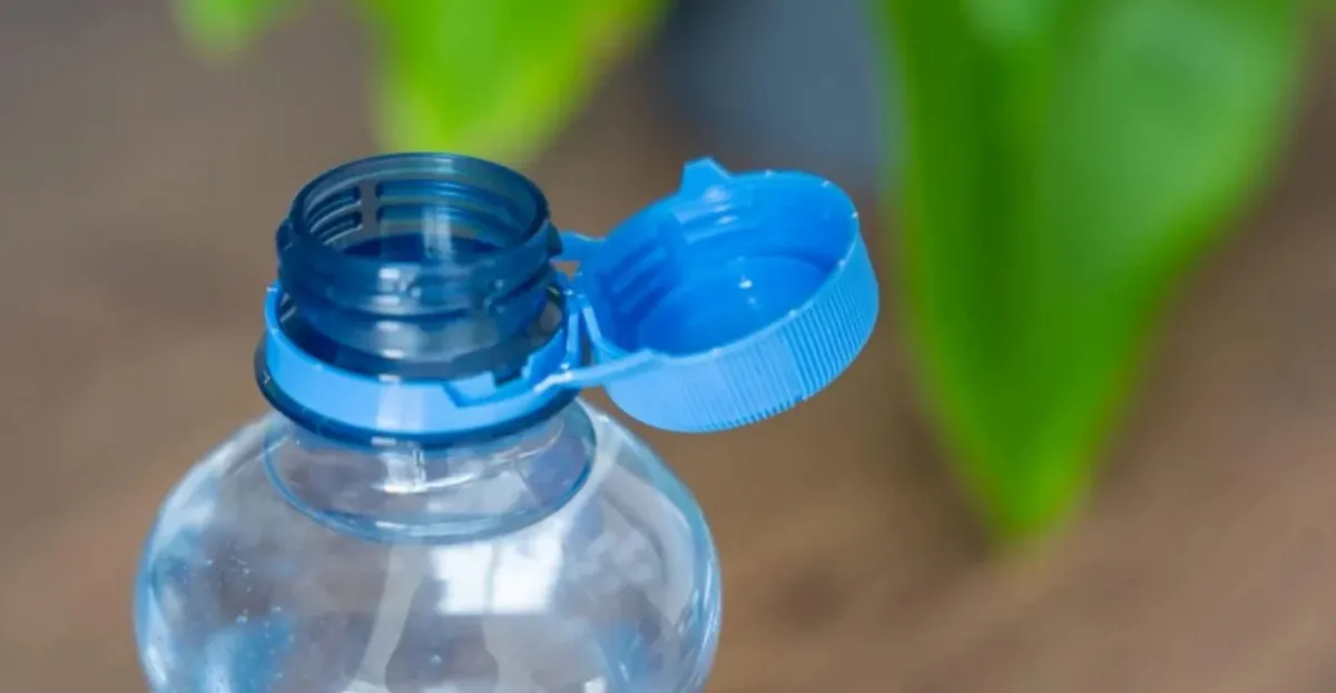 Živciraju vas novi čepovi koji se ne mogu skinuti s boce? Ovo rješava problem