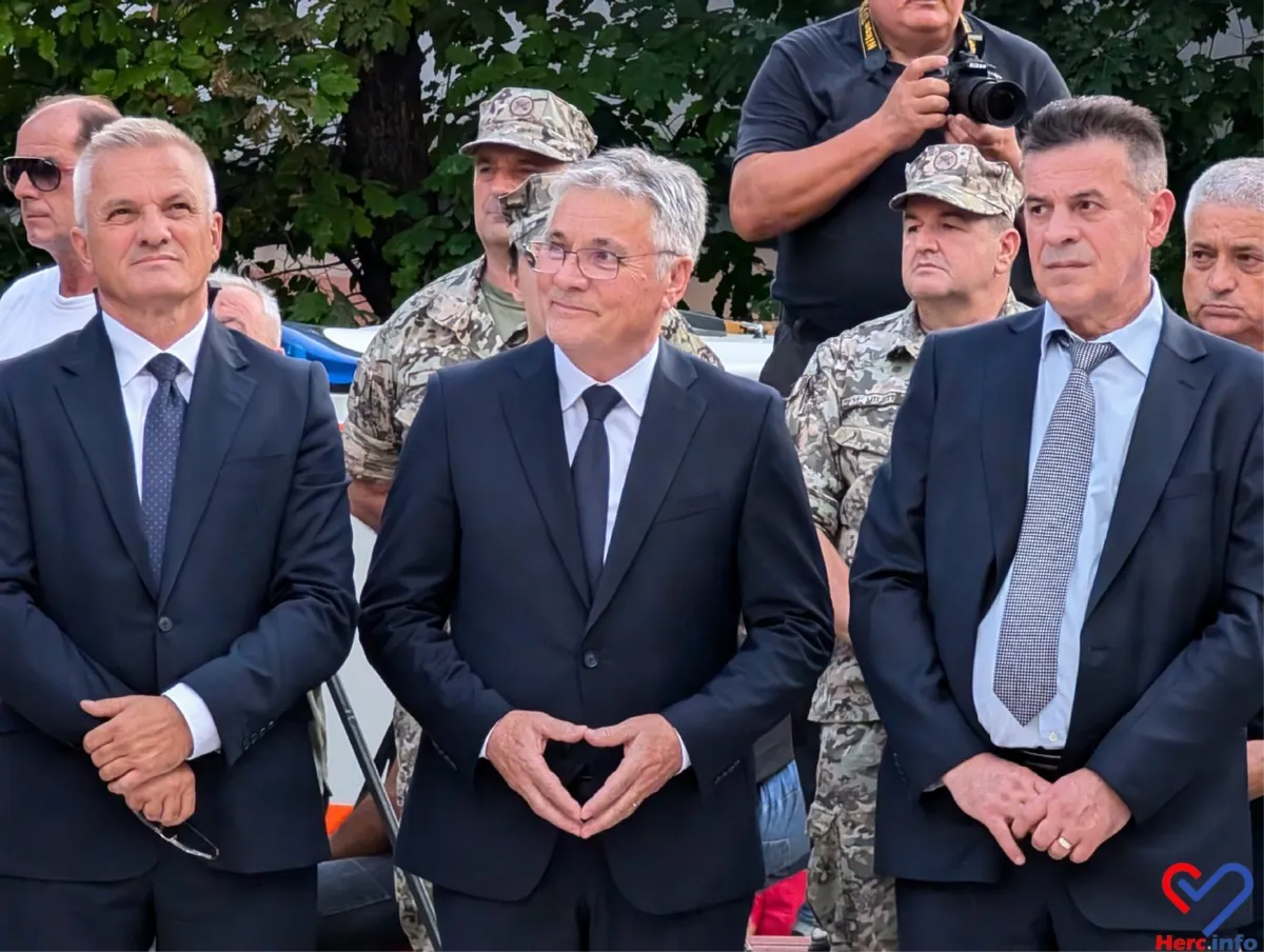 FOTO: Grude obilježile Dan branitelja i Herceg Bosne, čestitku uputio general Ante Gotovina 153
