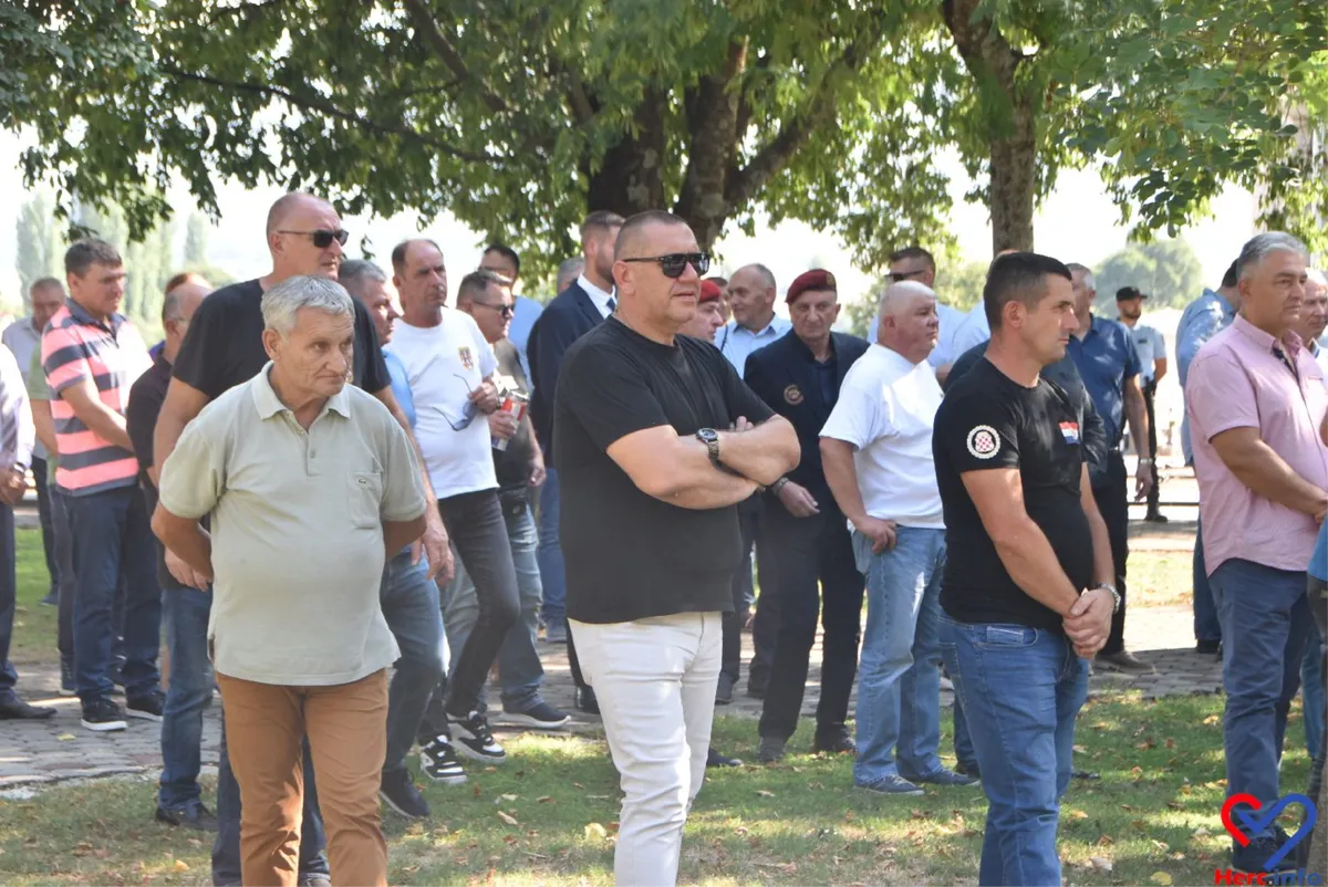 FOTO: Grude obilježile Dan branitelja i Herceg Bosne, čestitku uputio general Ante Gotovina 16
