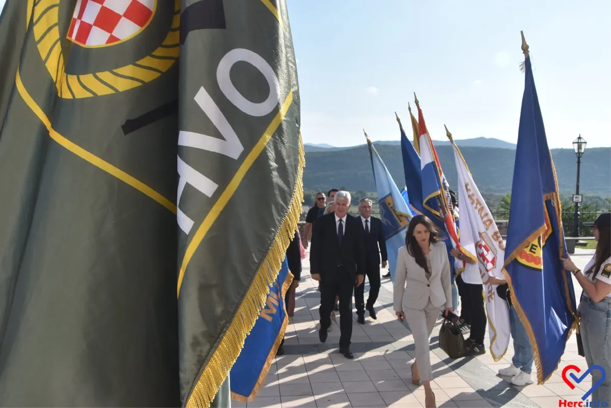 FOTO: Grude obilježile Dan branitelja i Herceg Bosne, čestitku uputio general Ante Gotovina 50