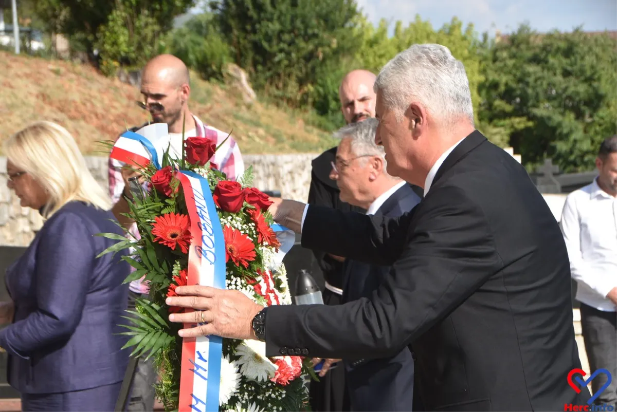 FOTO: Grude obilježile Dan branitelja i Herceg Bosne, čestitku uputio general Ante Gotovina 4