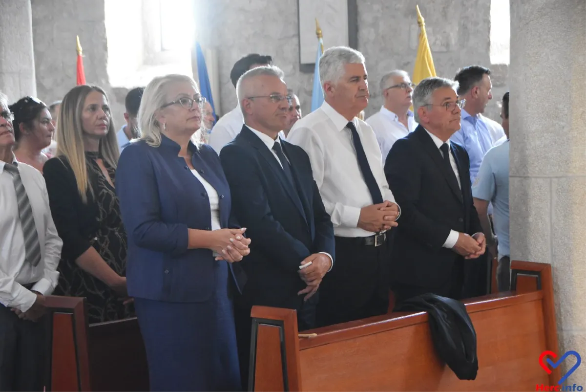 FOTO: Grude obilježile Dan branitelja i Herceg Bosne, čestitku uputio general Ante Gotovina 60